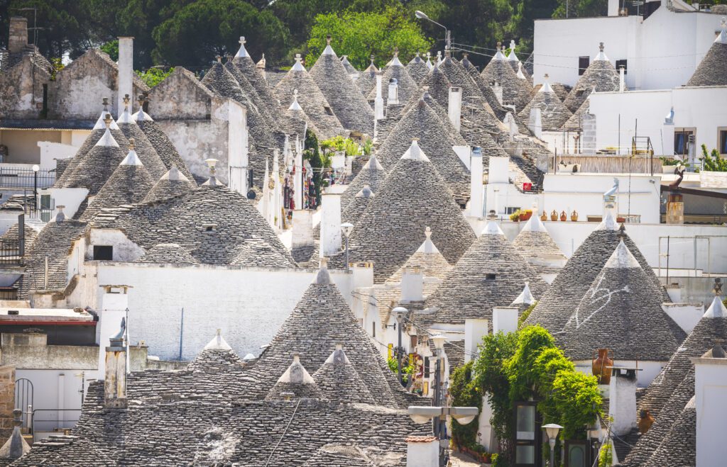 traditional puglia houses-retire to Puglia